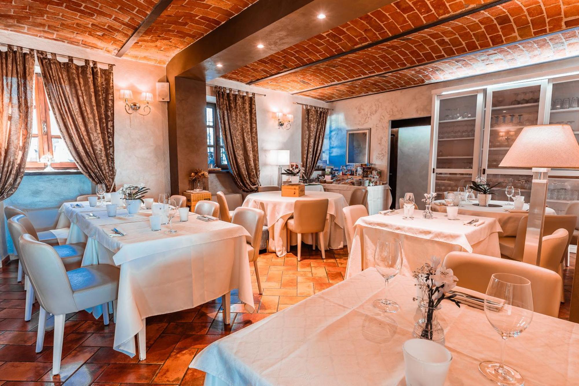Locanda San Giorgio Neviglie Exterior foto