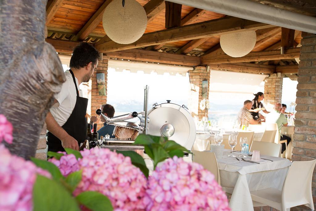 Locanda San Giorgio Neviglie Exterior foto